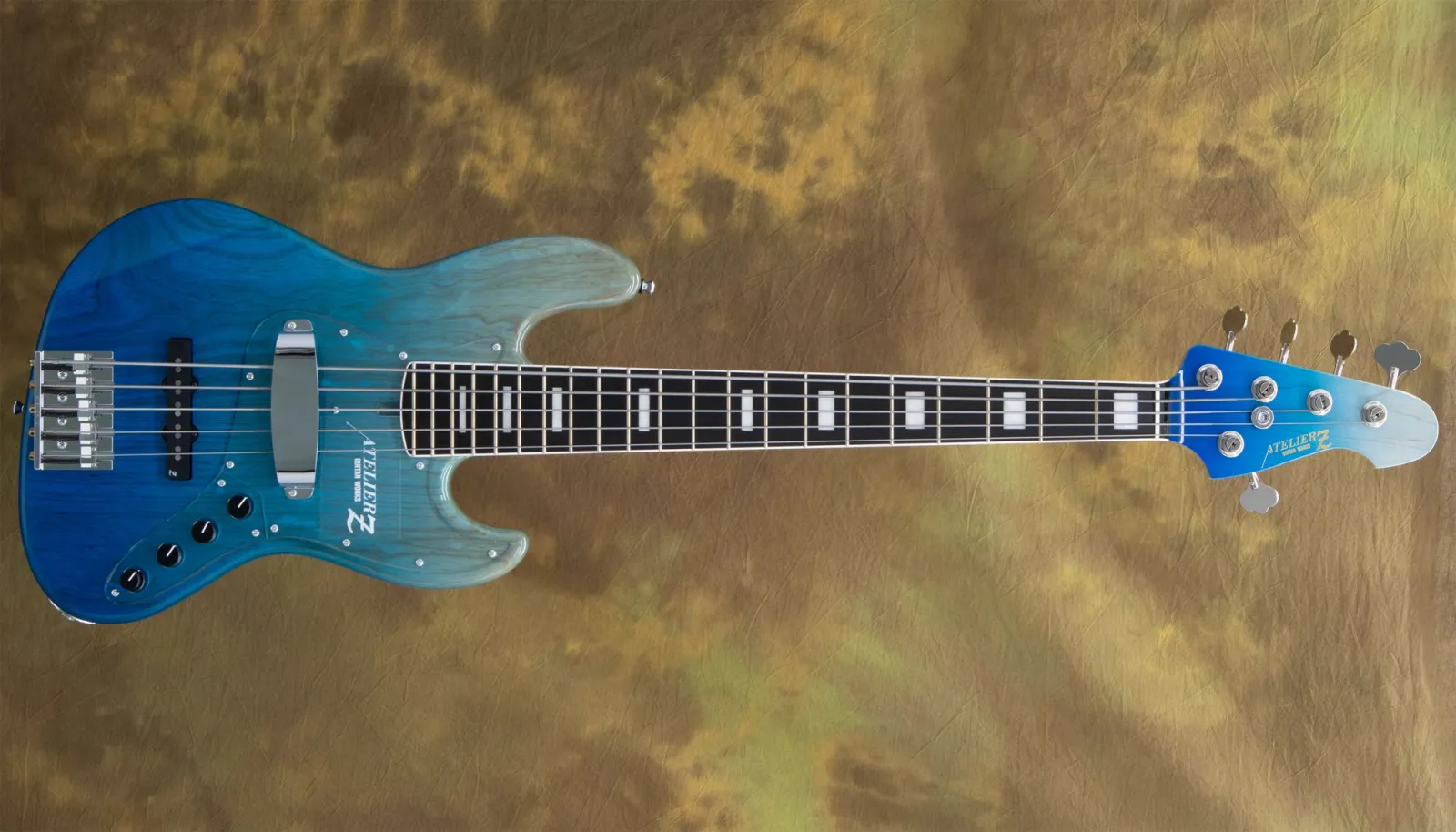 M#265/19P Custom – Fade Blue